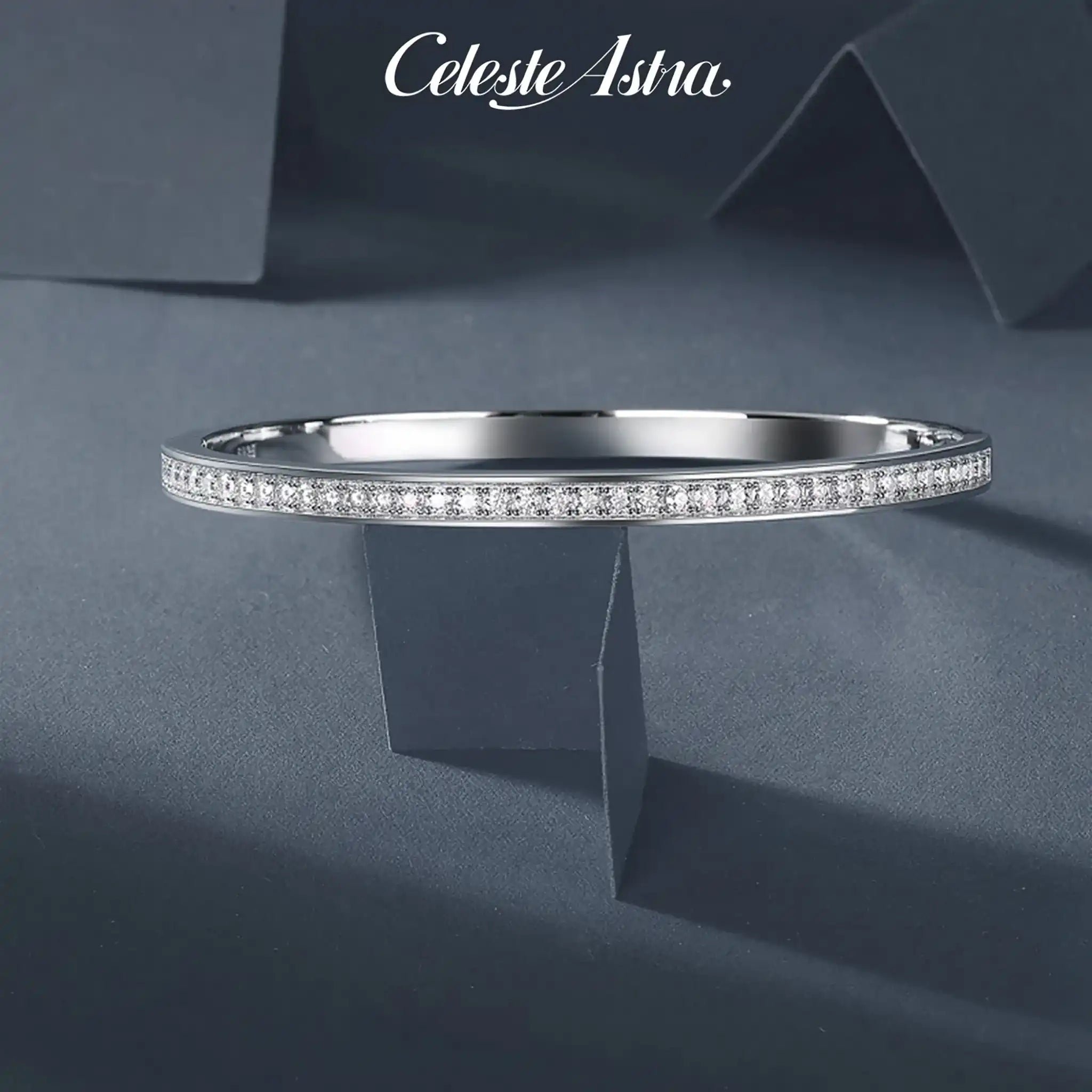 Monologue-Moissanite-Sterling-Silver-Bangle-B3